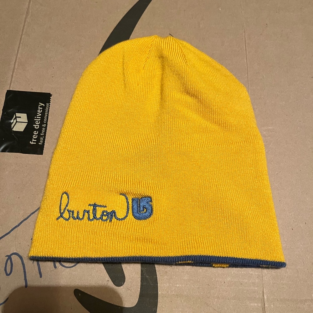 Burton reversible beanie